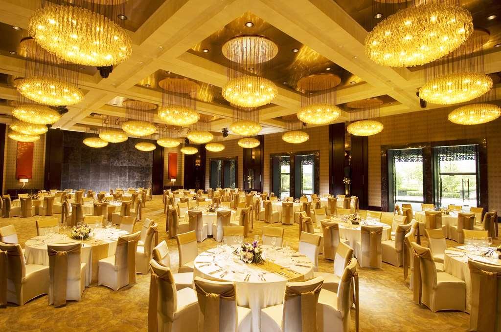 Hotel Doubletree By Hilton Pechino Servizi foto