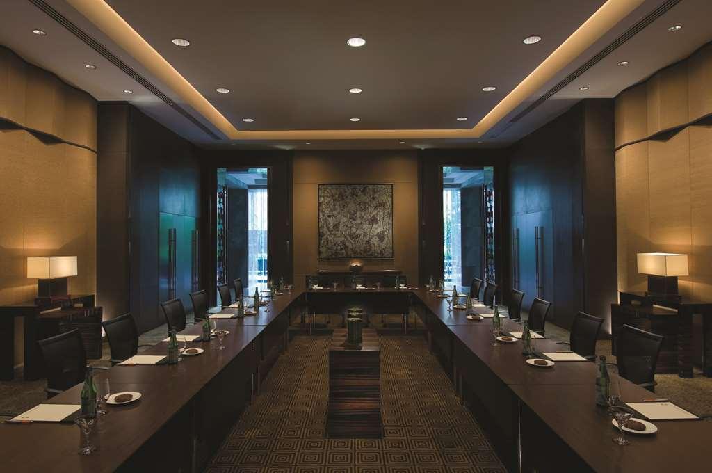 Hotel Doubletree By Hilton Pechino Servizi foto